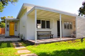 Yellow Door Beach House Cowes Vic Accommodation Beach Houses For Rent Yellow Doors Beach House