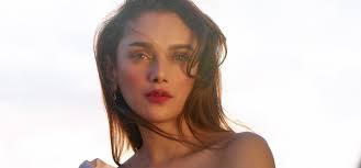 Heeramandi star Aditi Rao Hydari's before & after pics spark plastic  surgery rumours; fans react