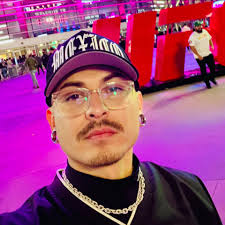 Is there a video editing app for 360 videos