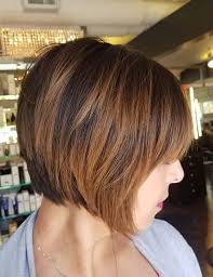 As you can see here, they can also be a little on the longer side so that you can put in a side part and then sweep them over to the left or right. 25 Stellar Short Layered Hairstyles