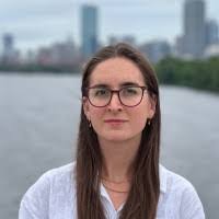 Casandra Dolan's Instagram, Twitter & Facebook