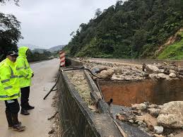 Tanah rata, cameron highlands, is the biggest of the cameronian towns. Enam Bulan Tempoh Baiki Jalan Gua Musang Lojing Kosmo Digital
