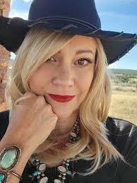 Alisa Patten's Instagram, Twitter & Facebook