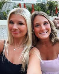 Sophia Bennett (@sophiamonroeee) • Instagram photos and videos