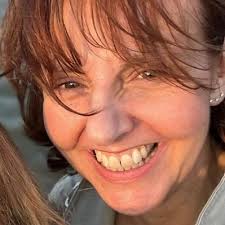 Francesca Holt (@FrancescaHolt__)