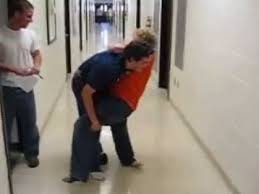 「http://funtimefederation.com/videos/ sewing machine」的圖片搜尋結果