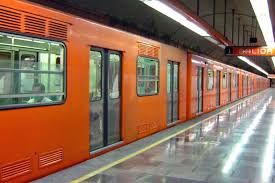 La jefa de gobierno dijo que los. Accidente En Escaleras Del Metro Tacubaya Deja 2 Heridos
