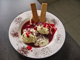 Vanilleeis Mit Heissen Himbeeren Von Sarobu Chefkoch Rezept Heisse Himbeeren Vanilleeis Coole Desserts