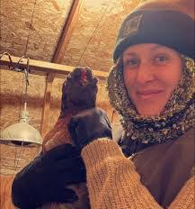 Teresa Eaves's Instagram, Twitter & Facebook