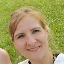 Linda Riehl's Instagram, Twitter & Facebook