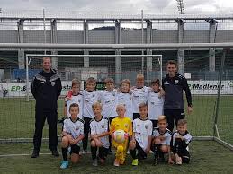 Vue d'ensemble de toutes les arrivées et de tous les départs du club scr altach lors de la saison en cours. Neue Trikots Fur Die U11a Des Scr Altach Altach Vol At