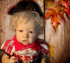 Laila Wright (rowenadesdcado)