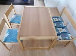 Aus diesem grund ist es wichtig, ihnen einen stuhl zu besorgen, mit dem sie ihre füße beim sitzen bequem auf den boden legen können. Kindertisch Und Stuhl Ebay Kleinanzeigen