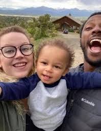 Vickie Bingham's Instagram, Twitter & Facebook