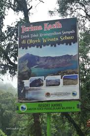 Tempat wisata keluarga di lombok ini tentunya menyuguhkan berbagai. Yuk Petik Strawberry Di Sembalun Jalan Jalan Makan Makan