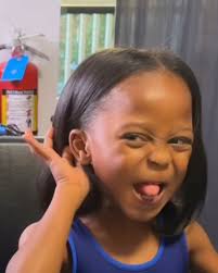 Oh how I LOVE being a woman 🥹💗 @brutalfruitza #spritzersaturday is always  a fave. 😍 Dress: @the.tailored_wardrobe_