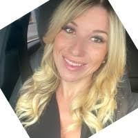 Stephanie Cain's Instagram, Twitter & Facebook