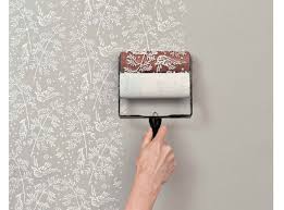 Raufasertapete Gestalten Mit Gemusterten Farbwalzen Haus Streichen Streichen Tipps Tapete Streichen