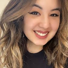 Essie Small's Instagram, Twitter & Facebook