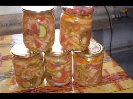 салат из огурцов помидоров и сладкого перца на зиму Ovoshnoj Salat Na Zimu Salat Na Zimu Iz Pomidorov Ogurcov Sladkogo Perca I Luka Youtube