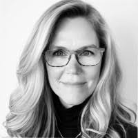 Anne Lamoureux's Instagram, Twitter & Facebook