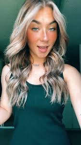 Kelsey Melancon's Instagram, Twitter & Facebook