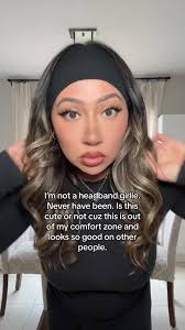 Out of my comfort zone but it looks ok I think. #headband  #headbandhairstyle #skims #skimscottonjersey