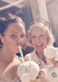 dementiaawareness #internationalwomensday #alzheimers #dementiasupport