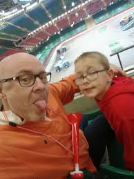 Alun Lloyd (@alunlloydgmail)