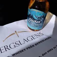 Bergslagen destilleri kommer med en andra tomte till sin juliga whiskyserie santa. Bergslagens Nacken Svensk Single Malt Whisky 58 2