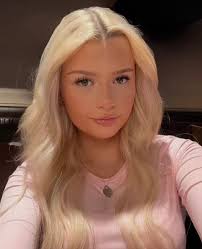 We are super excited to welcome Casey to our growing team at AROHA. Casey  offers Lash Lift and various Brow treatments as well as Make-Up. Casey is  available for appointments every Friday