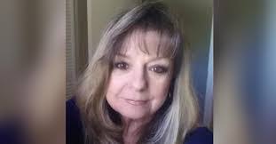 Amy Deringer's Instagram, Twitter & Facebook