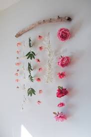Don't worry, diy and upcycling expert georgina burnett has revealed two methods to make your own flower wall. Pin On How To Make Flowers