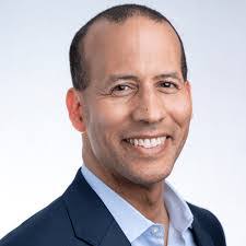 Daniel Seals's Instagram, Twitter & Facebook