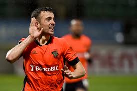 Dragões vão pagar cerca de 2,5 milhões de euros ao santa clara. Sic Noticias Diogo Jota E Fabio Cardoso Conduzidos Ao Hospital No Final Do Jogo Em Pacos De Ferreira