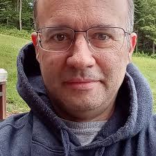 Is anyone related to Burton Edward Tracy or his first wife Myrtle Lucinda  McKenzie?