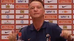 Staan uw straat en uw woning ook al online? Latest Louis Van Gaal Gifs Gfycat