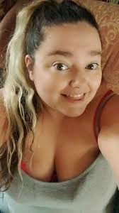 Happy Sunday everyone , currently full of cold 🤧 but happy to get to know  some more people :) as a lot of people know I do love Liverpool FC which  means