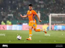 Lisbon, Portugal. 31st Aug, 2024. Daniel Damaso (C) of FC Porto seen in  action during the Liga Portugal Betclic football match between Sporting CP  and FC Porto at Estadio Alvalade XXI Stadium. (