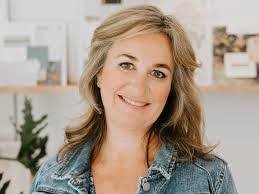 Dana Babb's Instagram, Twitter & Facebook