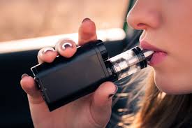 Pas suffisamment en tout cas puisque la ministre un nombre bien inférieur aux 4 000 très dangereux recensés dans la fumée du tabac. Cigarette Electronique Elle Contient Aussi Des Composes Toxiques Sante Magazine