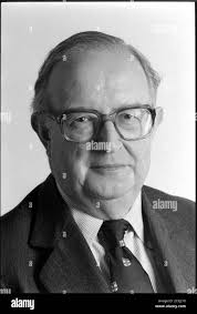 Mark Sheldon, President of The Law Society of England and Wales  photographed at the President's House in London. 23 April 1990. Photo: Neil  Turner Stock Photo