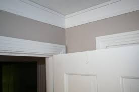 Faux Crown Molding Is Cheap Easy Faux Crown Moldings Cheap Crown Molding Diy Molding