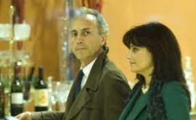 Referendum, marco travaglio a napoli con perchè no. Marco Travaglio Con La Moglie Isabella Al Film E La Chiamano Estate Foto Kikapress Com