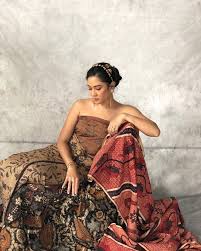 Dian Sastrowardoyo Di Instagram Kenapa Batik Itu Penting Jaman Dulu Leluhur Kita Pake Kain Batik Sebagai Pakaian Kebesaran Dan Pakaian Bua Gaun Pakaian Model