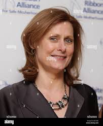 Sarah Brown arriva per la campagna di cena globale della White Ribbon  Alliance, ad Agua, Sanderson Hotel, nel centro di Londra Foto stock