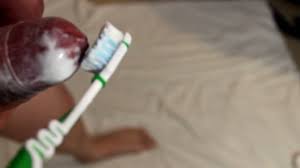 Scrubbing my cock head with a toothbrush - manporn.xxx