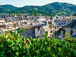 Hotels near statue des marmots. Escale A Saint Geniez D Olt Escale De Nuit