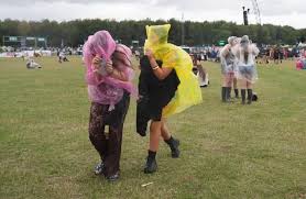 ‘Move away’: Leeds Festival stage The Warehouse ‘closed’ as festivalgoers urged to avoid it — Yorkshire Evening Post