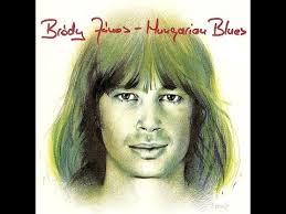 Bródy jános több mint 60 nagylemez elkészítésénél közreműködött, 800 dalt fűznek a nevéhez és 200 dal zenéje is kapcsolódik hozzá. Brody Janos Hungarian Blues Teljes Album Youtube